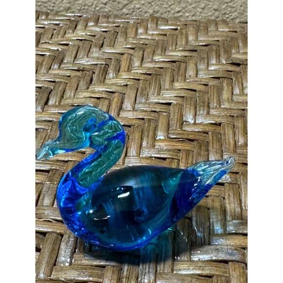 Vintage Blue Glass Swan Figurines Handcrafted Art Decor Collectible 2 1/4" Tall - Picture 3 of 8